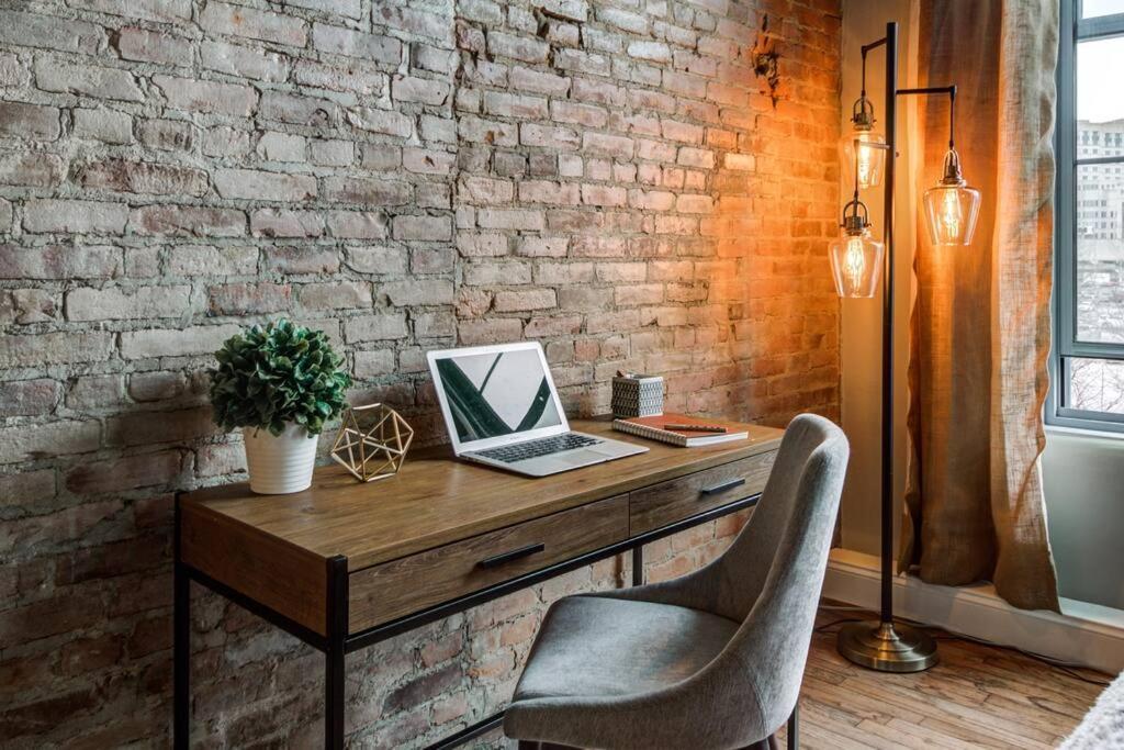 Good Vibes Loft - Dt Cle Walk To All The Stadiums Cleveland Extérieur photo